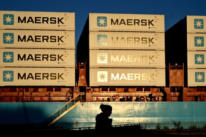   Maersk      Starlink